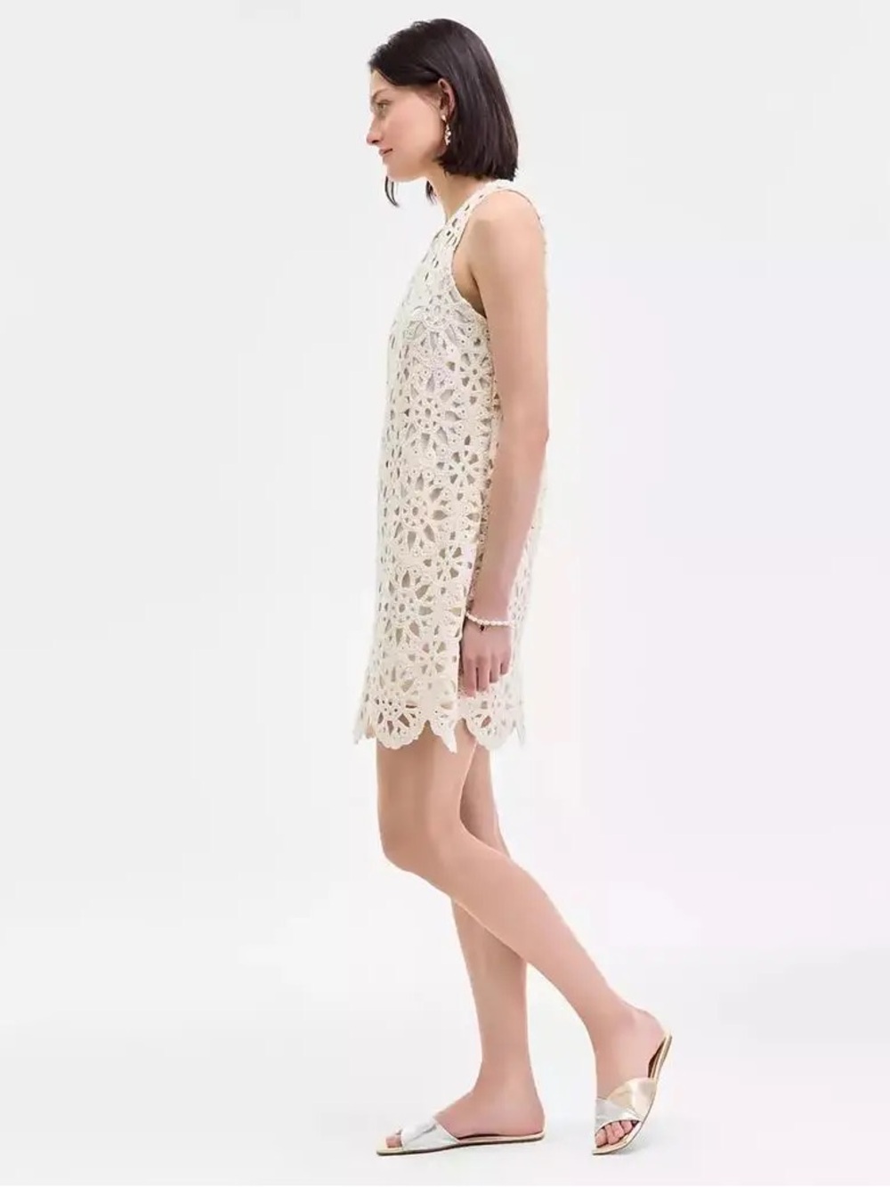 On 34th arctic wolf crochet mini dress Sleeveless Ivory Shift nwt medium - Picture 2 of 3